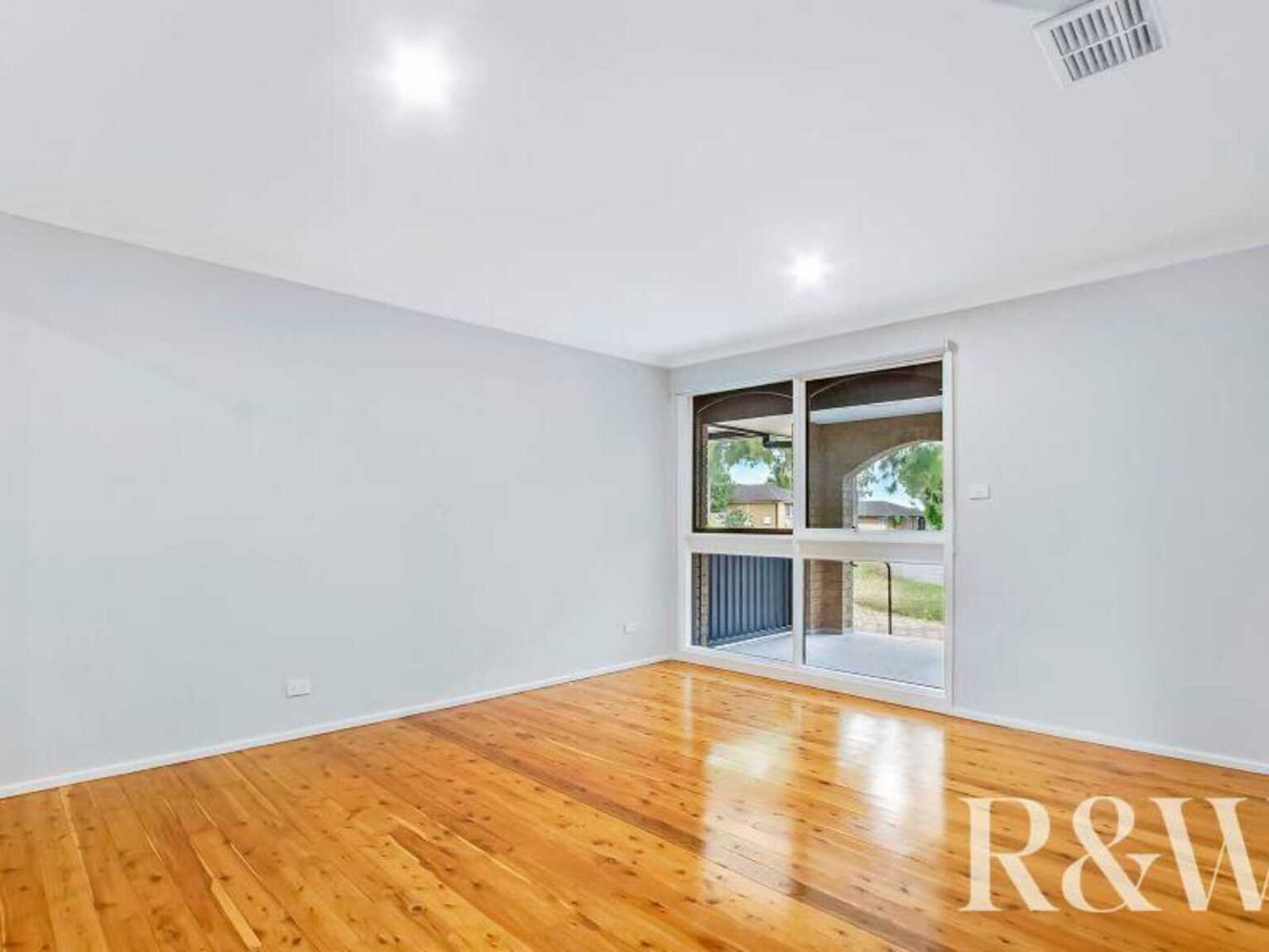 38 Garrick Road St Clair 38 Garrick Road St Clair