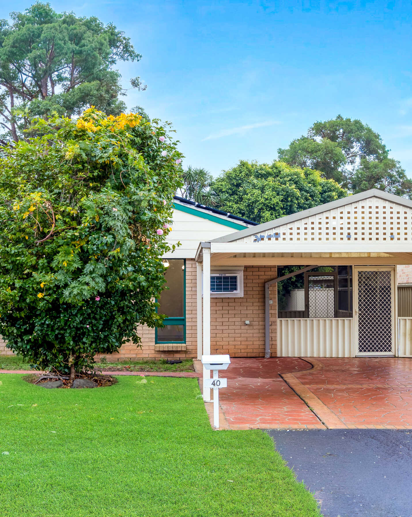 40 COEVON ROAD Buxton, Buxton - Image 1