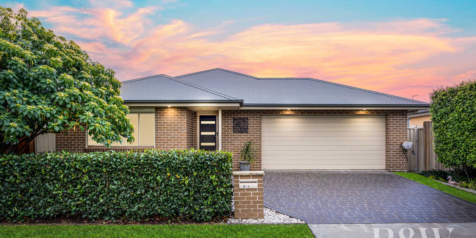 19 BLAIN ROAD Spring Farm 19 BLAIN ROAD Spring Farm