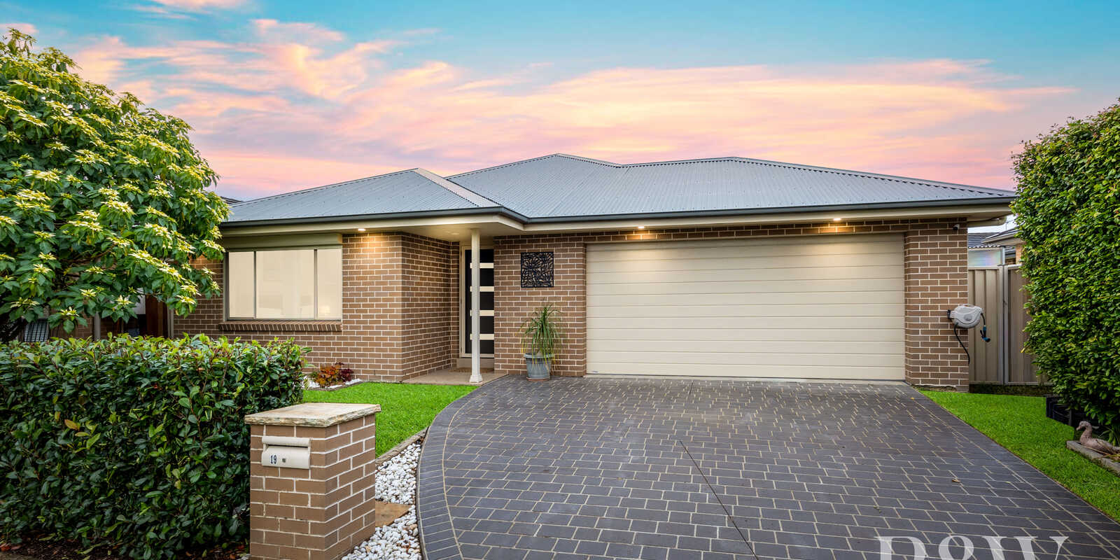 19 BLAIN ROAD Spring Farm 19 BLAIN ROAD Spring Farm