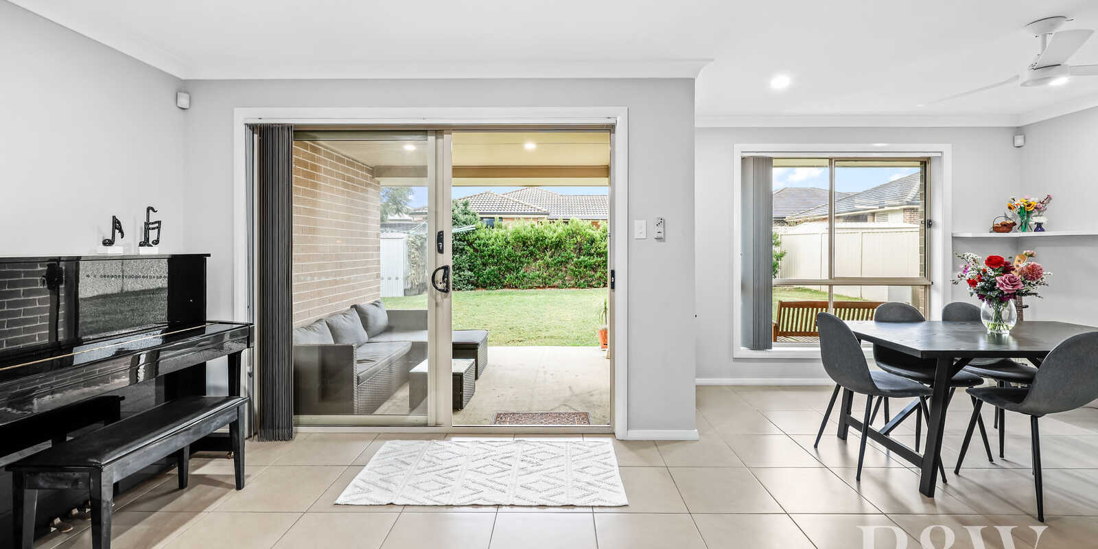 19 BLAIN ROAD Spring Farm 19 BLAIN ROAD Spring Farm