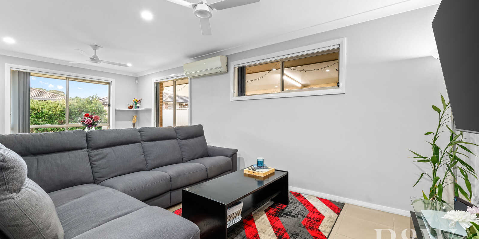 19 BLAIN ROAD Spring Farm 19 BLAIN ROAD Spring Farm