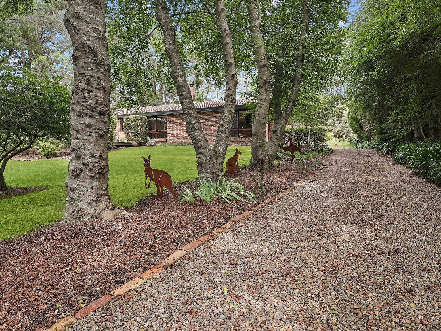 9 Farnborough Drive Moss Vale 9 Farnborough Drive Moss Vale