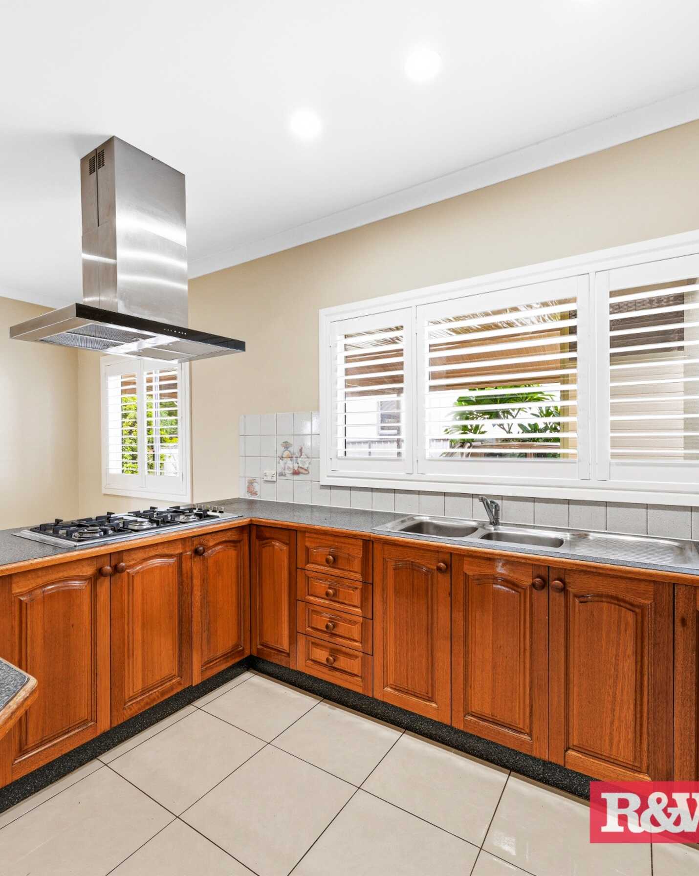 8 Lovoni Street Cabramatta, Cabramatta - Thumbnail 4