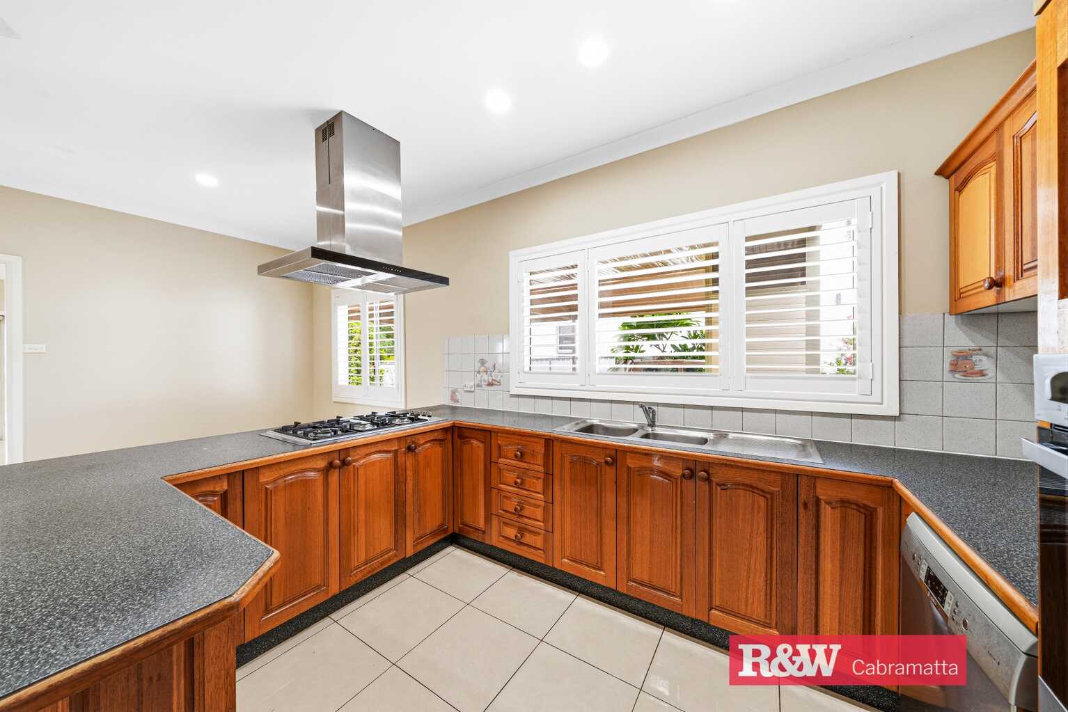 8 Lovoni Street Cabramatta