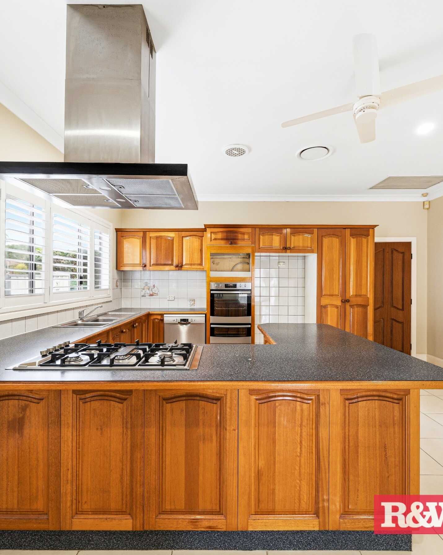 8 Lovoni Street Cabramatta, Cabramatta - Thumbnail 5