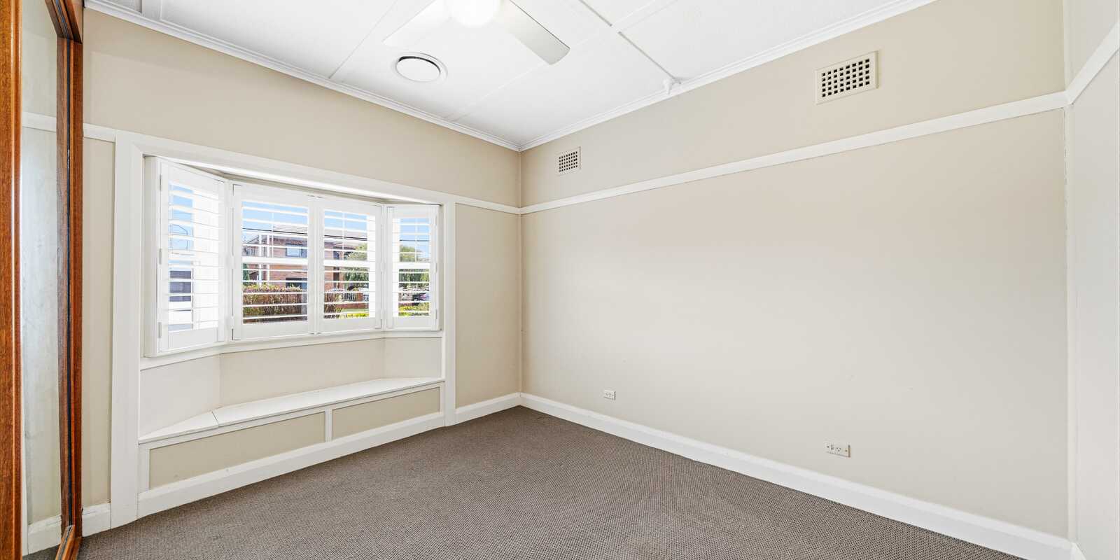 8 Lovoni Street Cabramatta