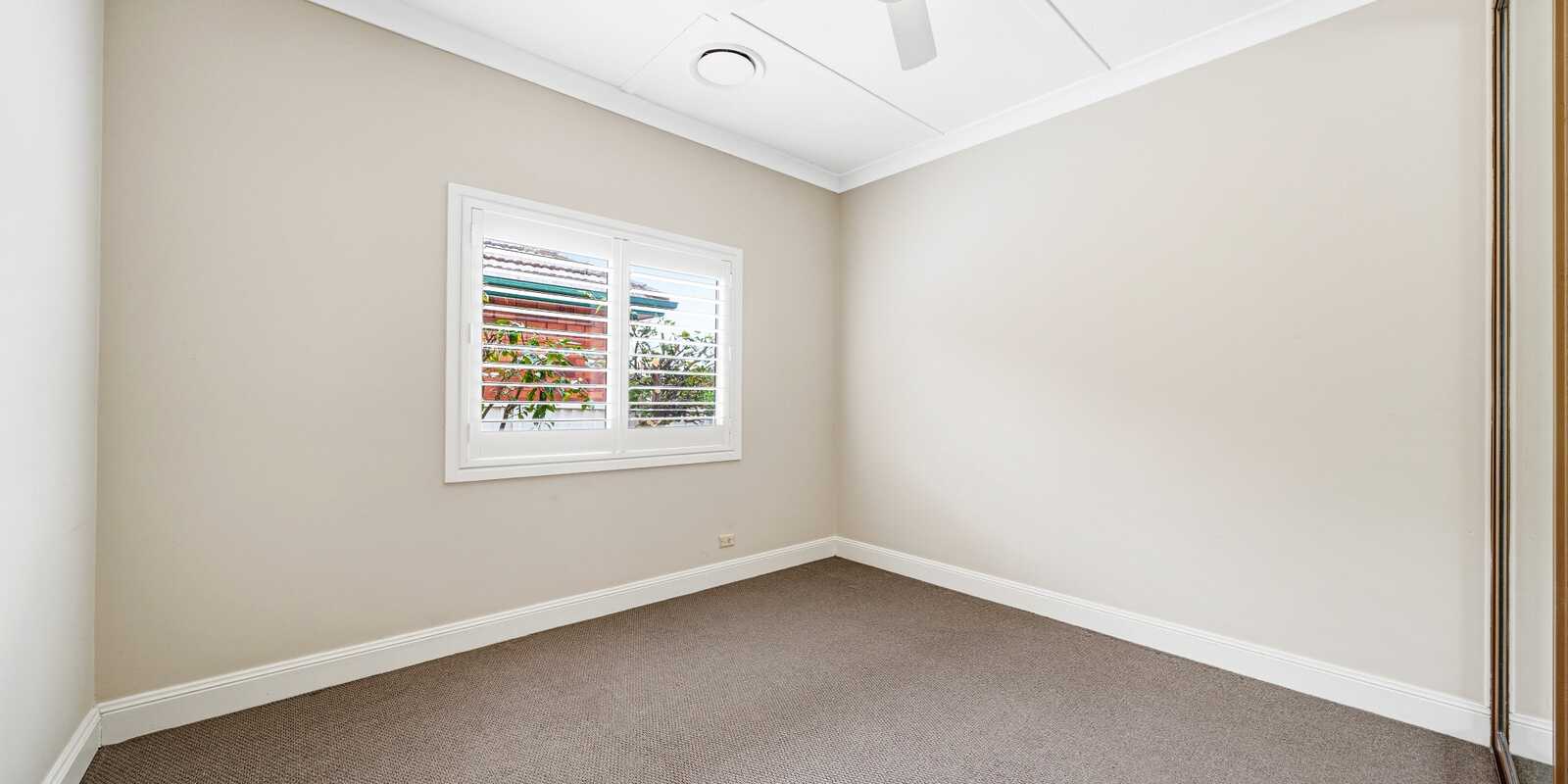 8 Lovoni Street Cabramatta