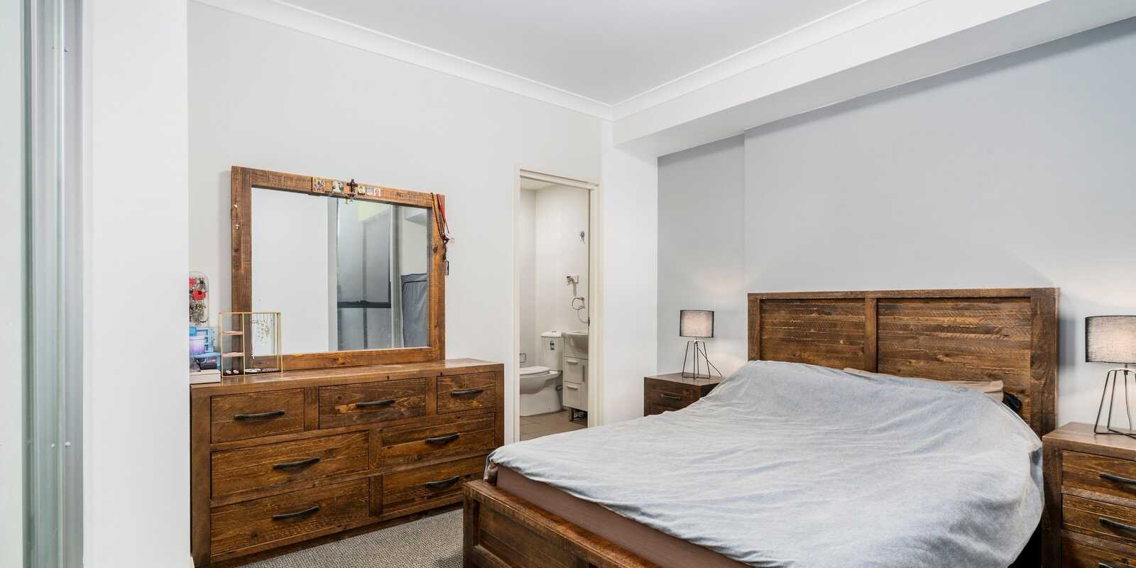 2/15-17 Castlereagh Street Liverpool