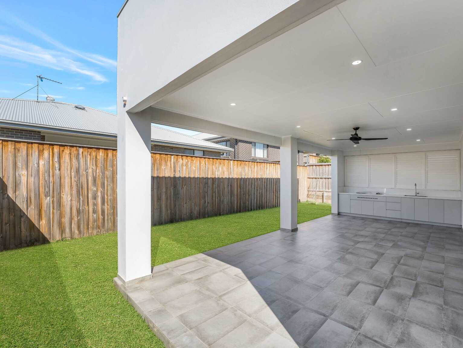 6 Lantern Street Menangle Park 6 Lantern Street Menangle Park