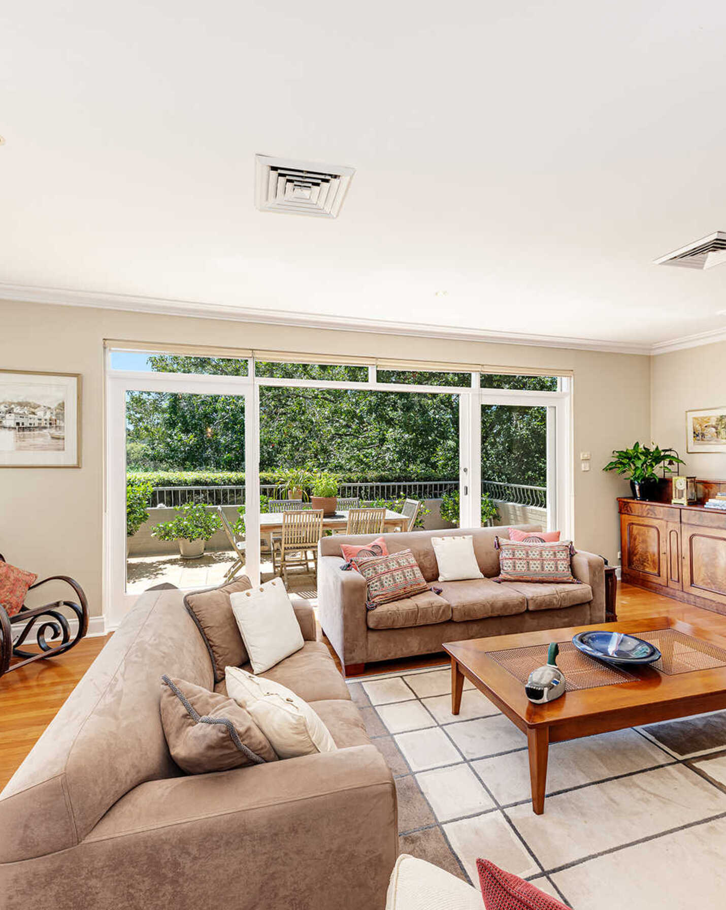 13 Glenroy Avenue Middle Cove, Cove - Thumbnail 3