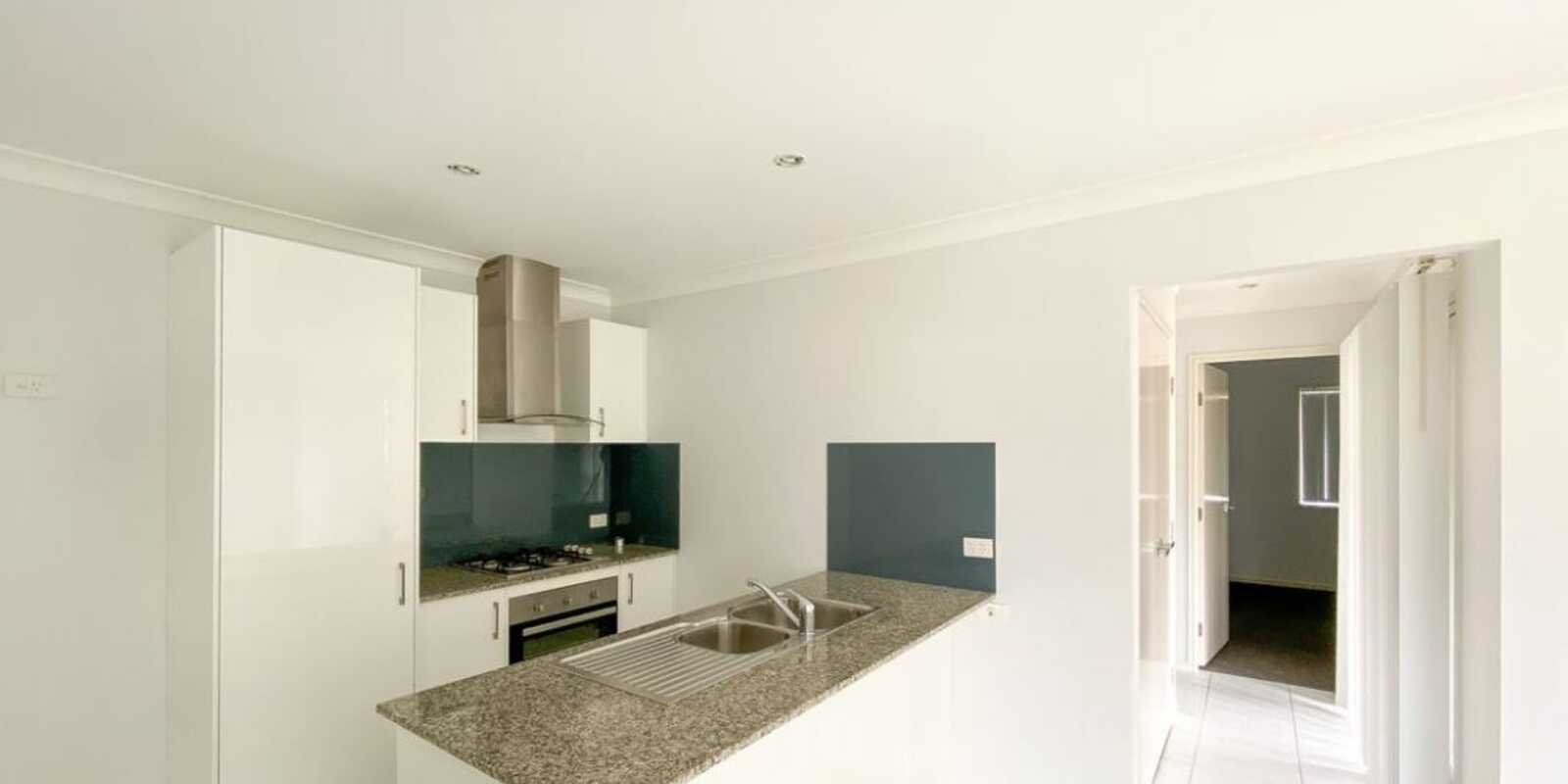2/11 Thistle Street Upper Caboolture