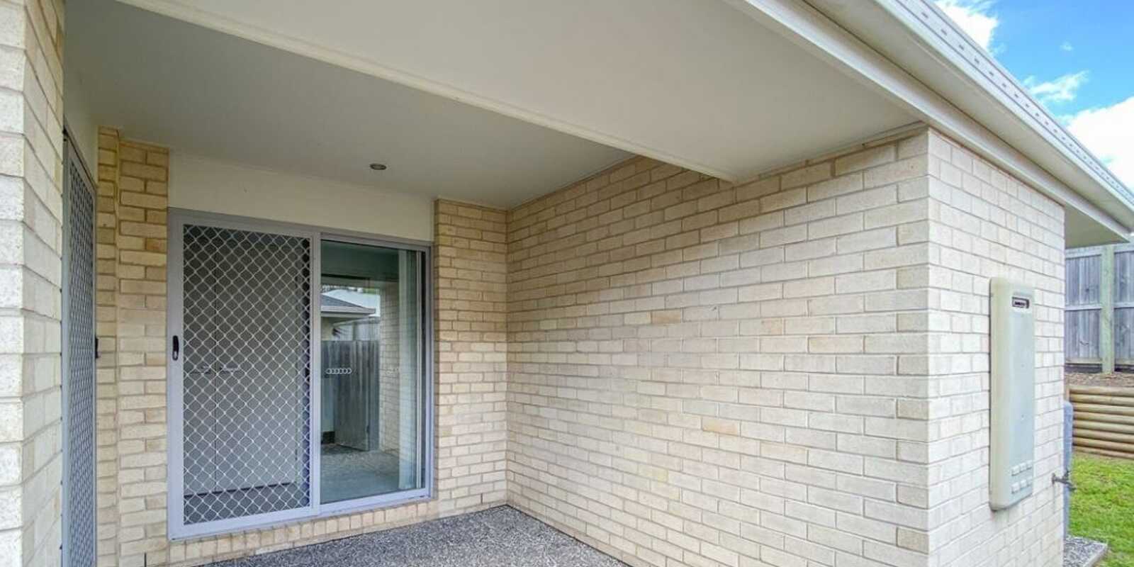 2/11 Thistle Street Upper Caboolture