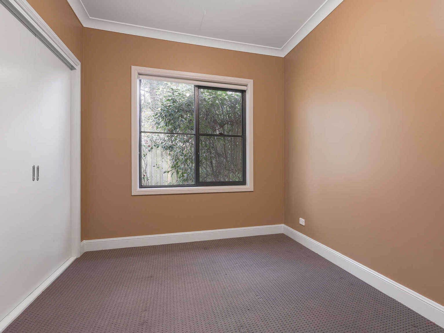 31/3 suttor Road Moss Vale