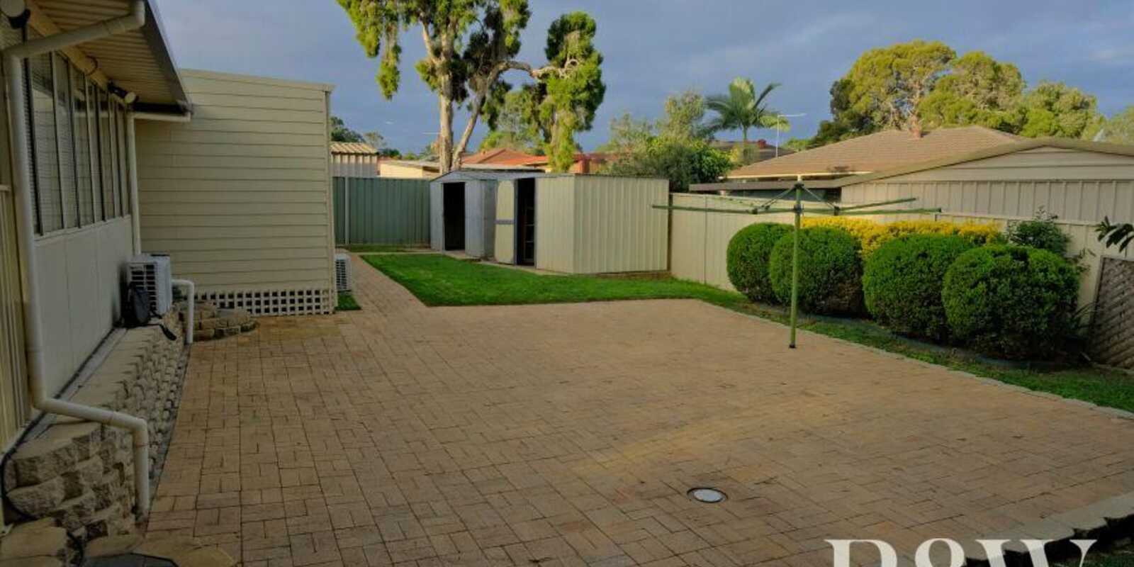 20 Kemerton Street St Clair