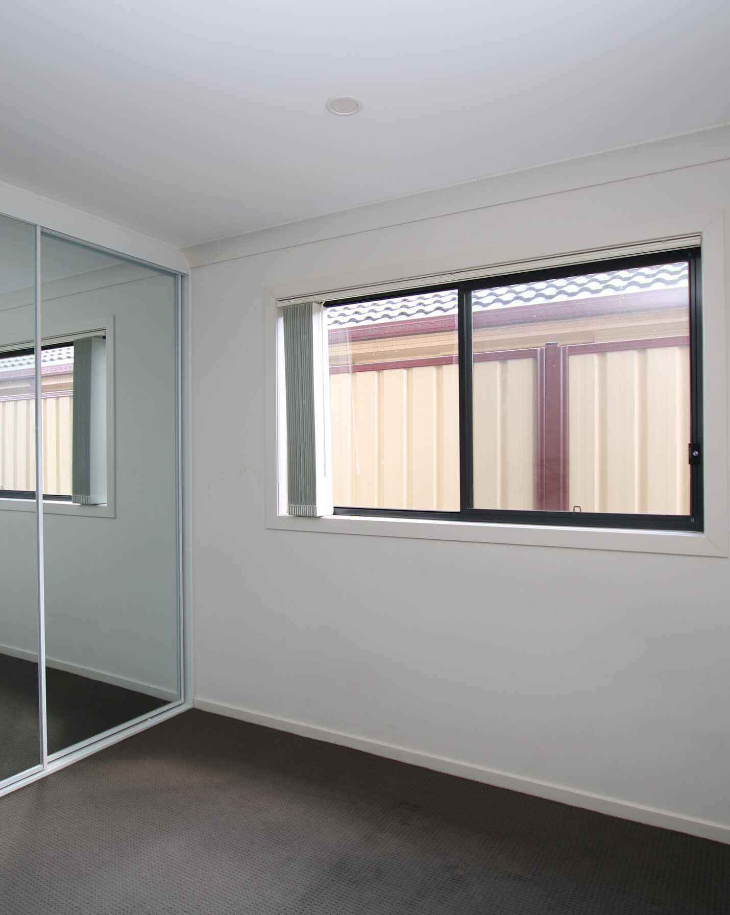 10A Dale Grove Hebersham, Hebersham - Thumbnail 3