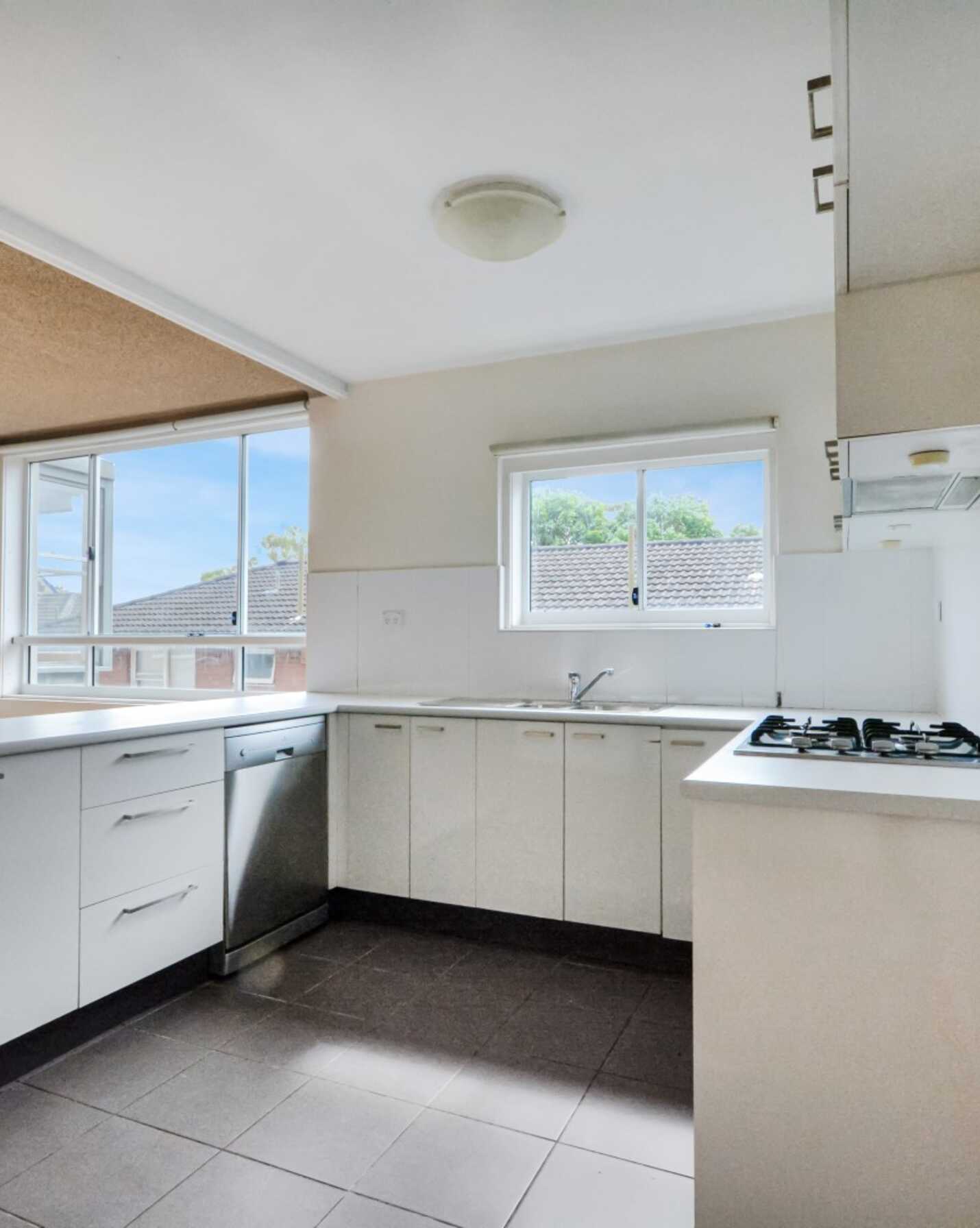14/17 Byron Street Coogee, Coogee - Thumbnail 2