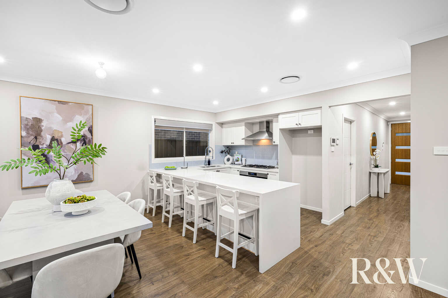 34 CALOTIS CRESCENT Denham Court 34 CALOTIS CRESCENT Denham Court