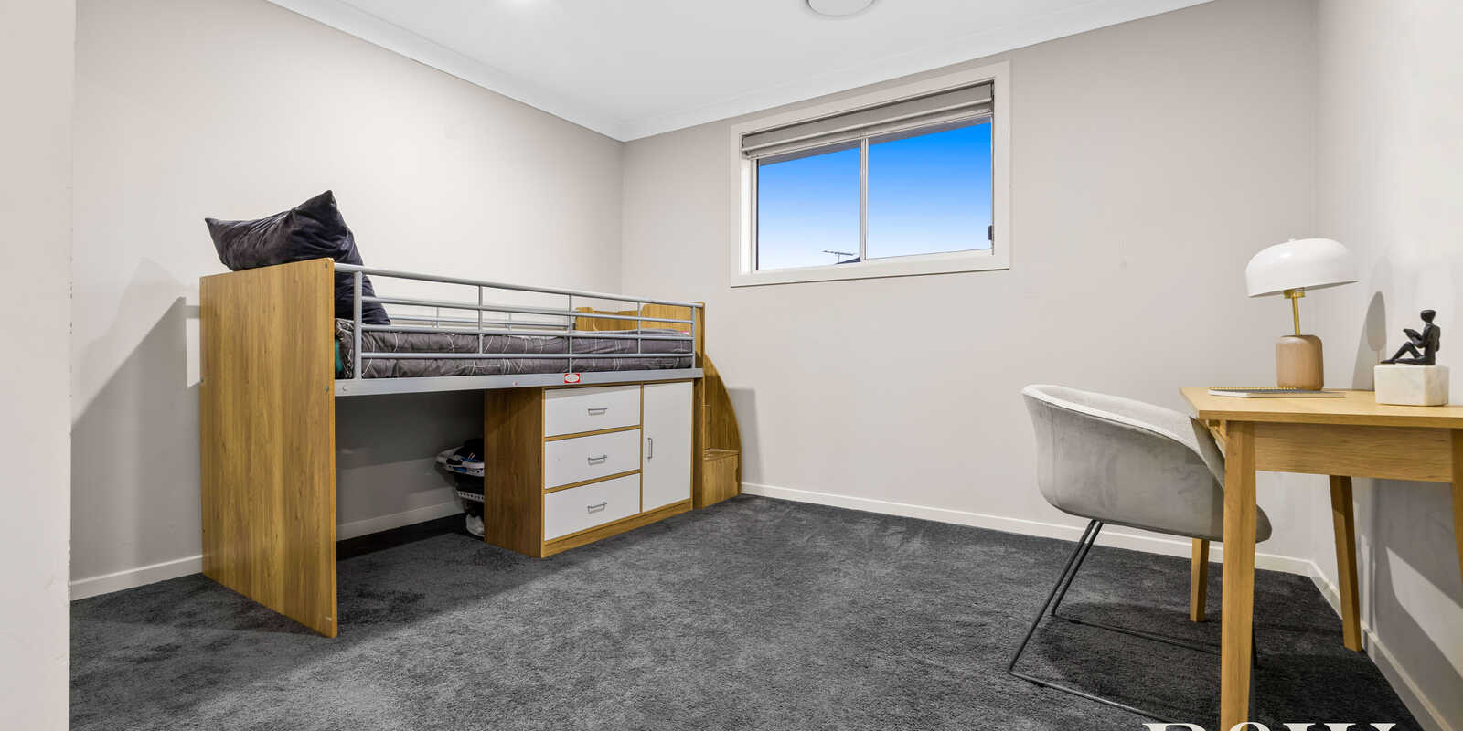 34 CALOTIS CRESCENT Denham Court 34 CALOTIS CRESCENT Denham Court