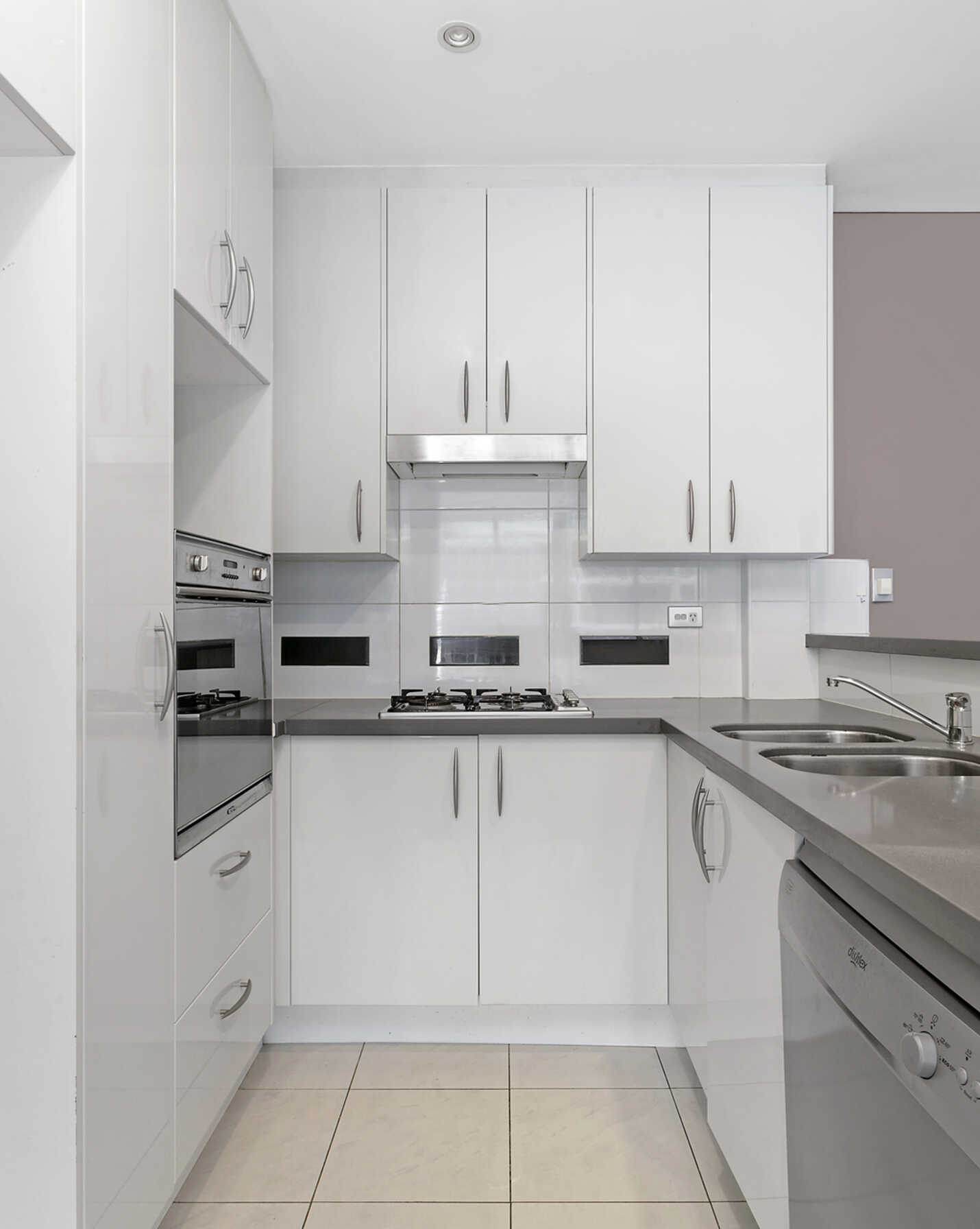 806/6 Lachlan Street Waterloo, Waterloo - Thumbnail 3