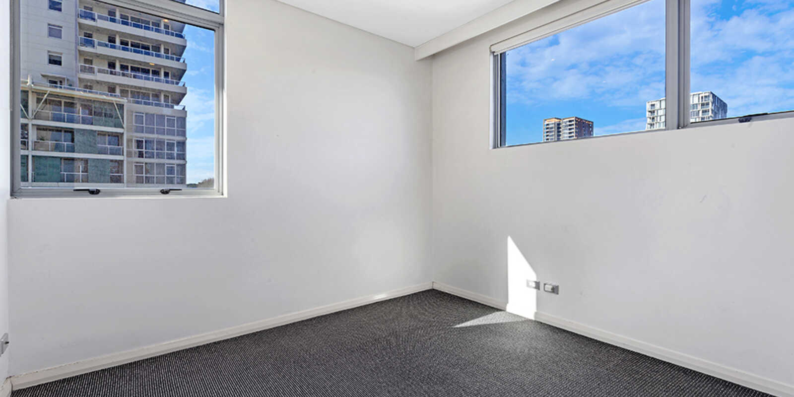 806/6 Lachlan Street Waterloo