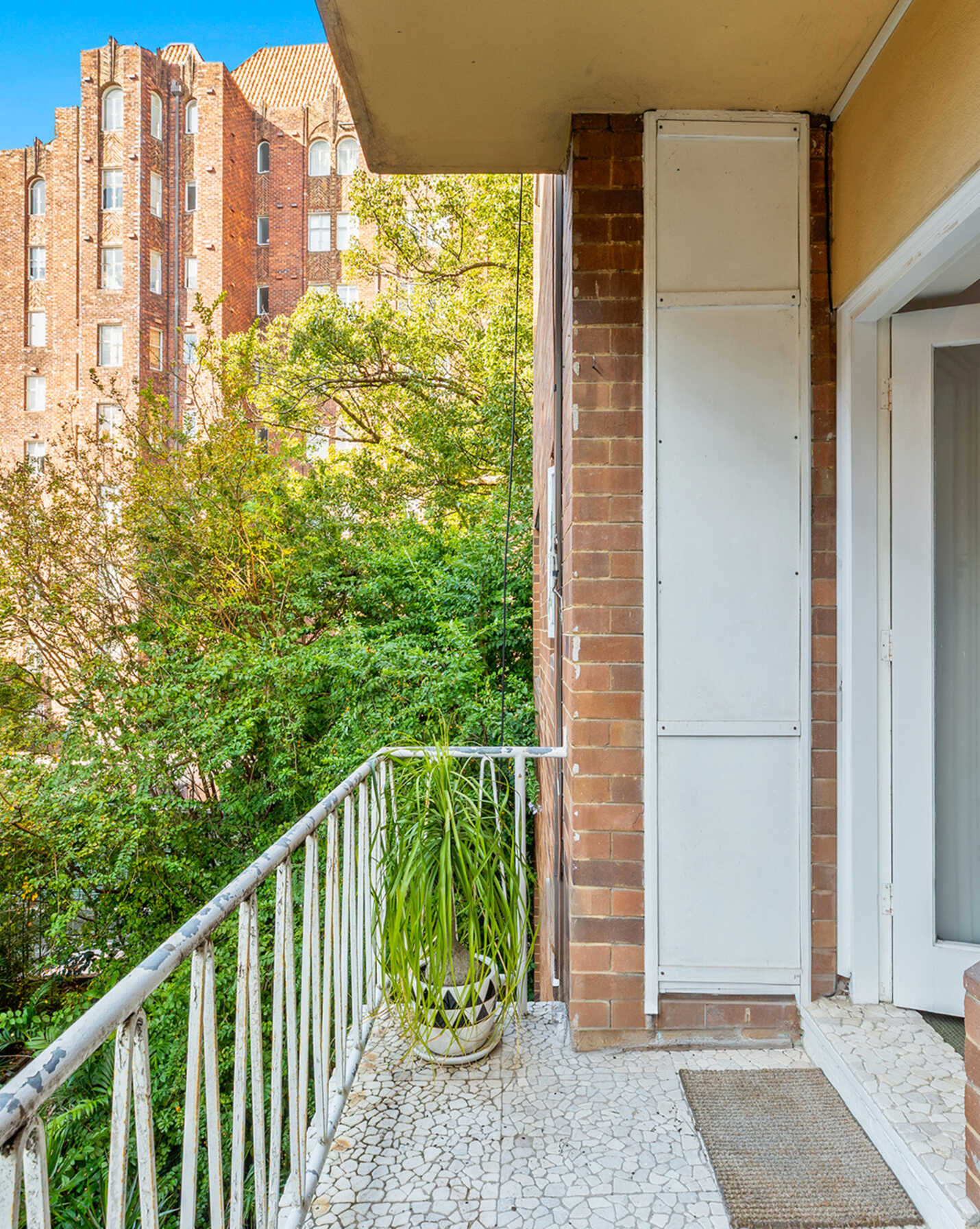 206/6A Birtley Place Elizabeth Bay, Bay - Image 1