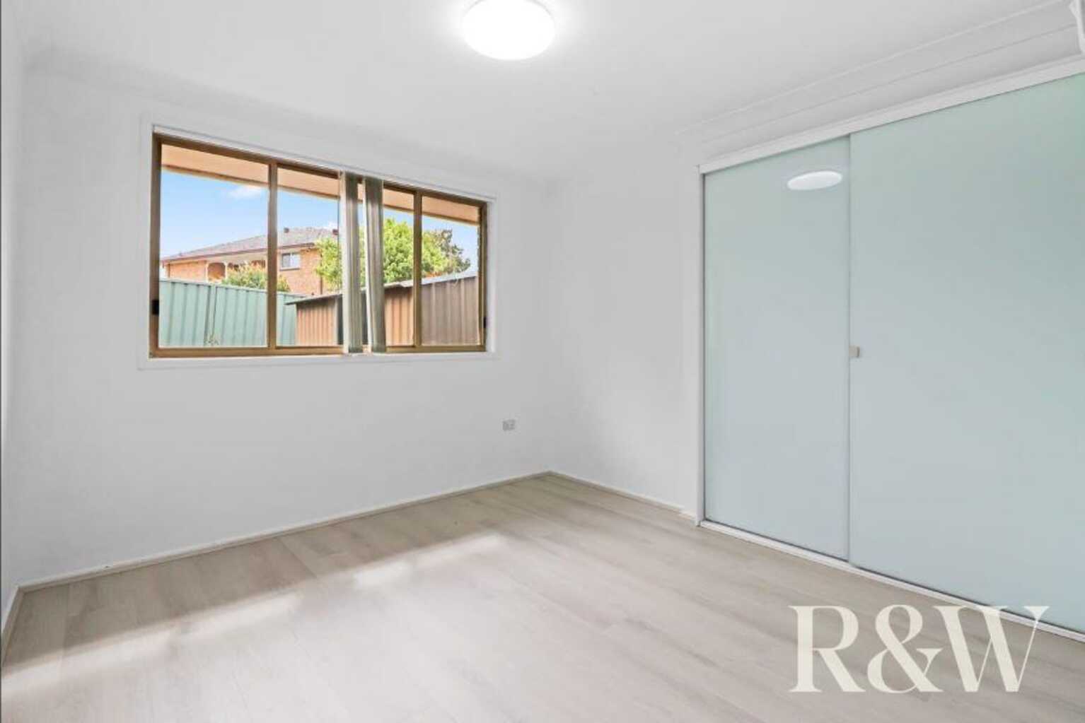 17 Rainbow Place, St Clair 17 Rainbow Place, St Clair