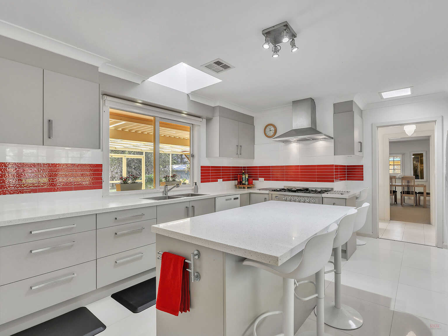 122 Cornwall Road Exeter 122 Cornwall Road Exeter