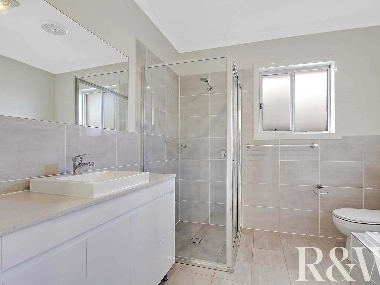 71 Richards Loop Oran Park