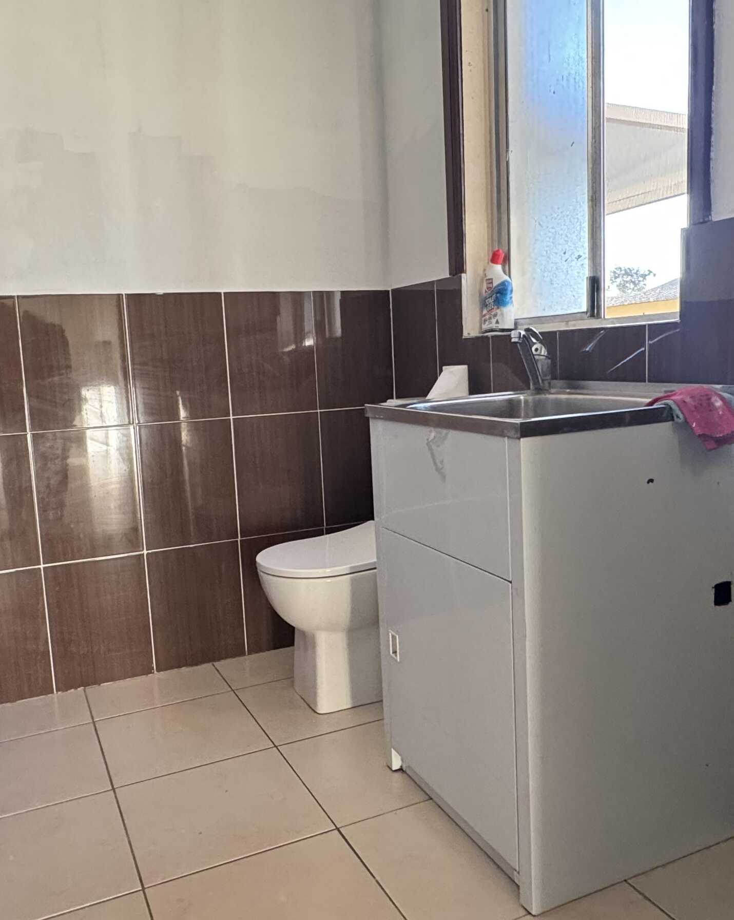 2 Edward Place Canley Heights, Heights - Thumbnail 7
