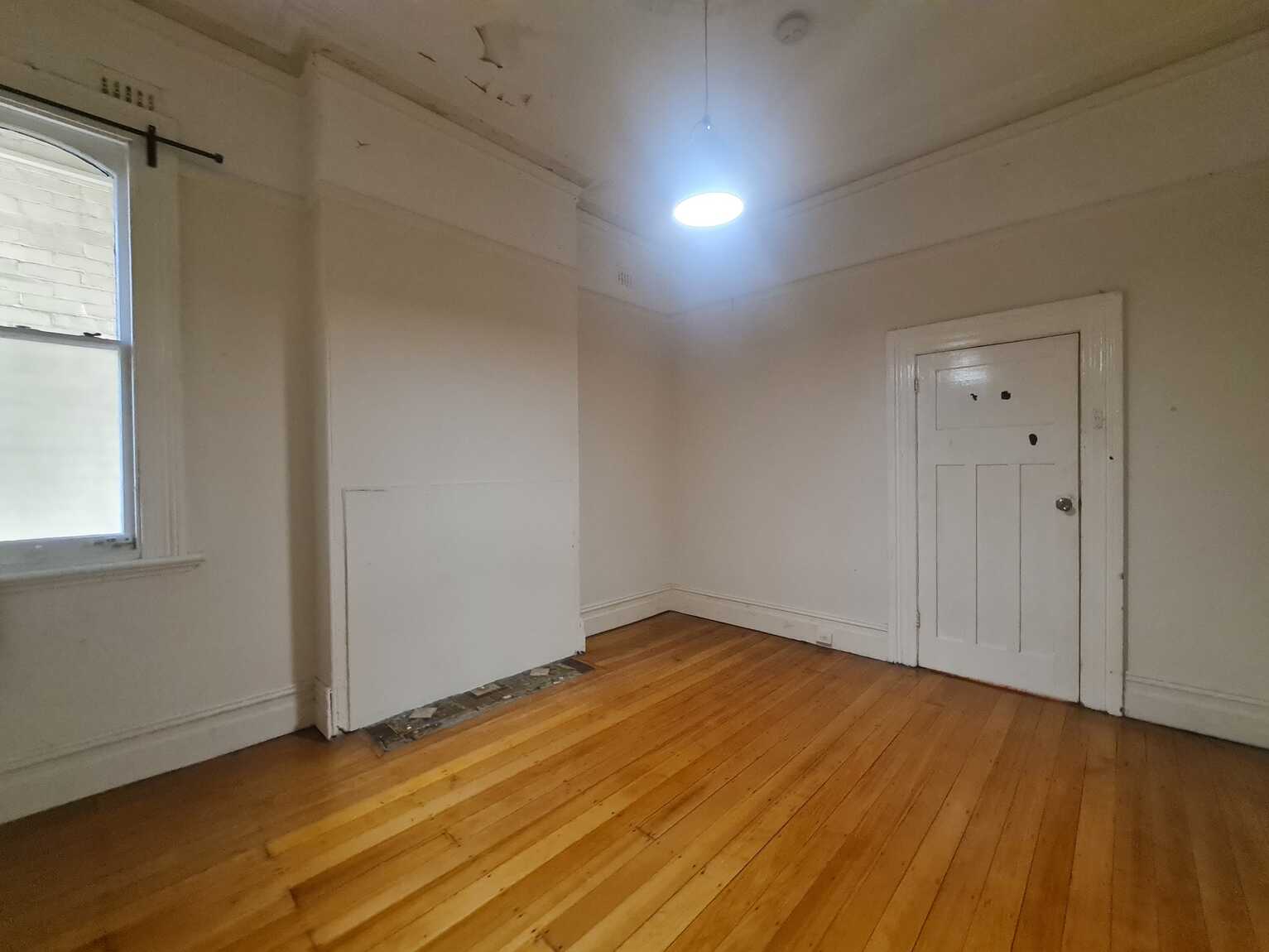 Room 6.04/278 Enmore Road Enmore