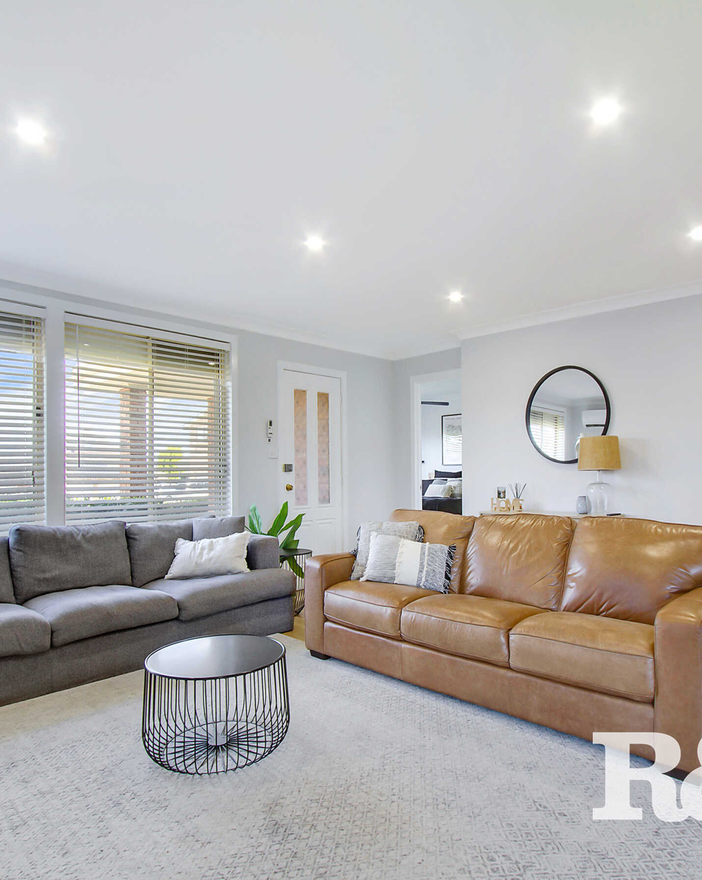 8 Cumbrae Close Erskine Park, Park - Thumbnail 4