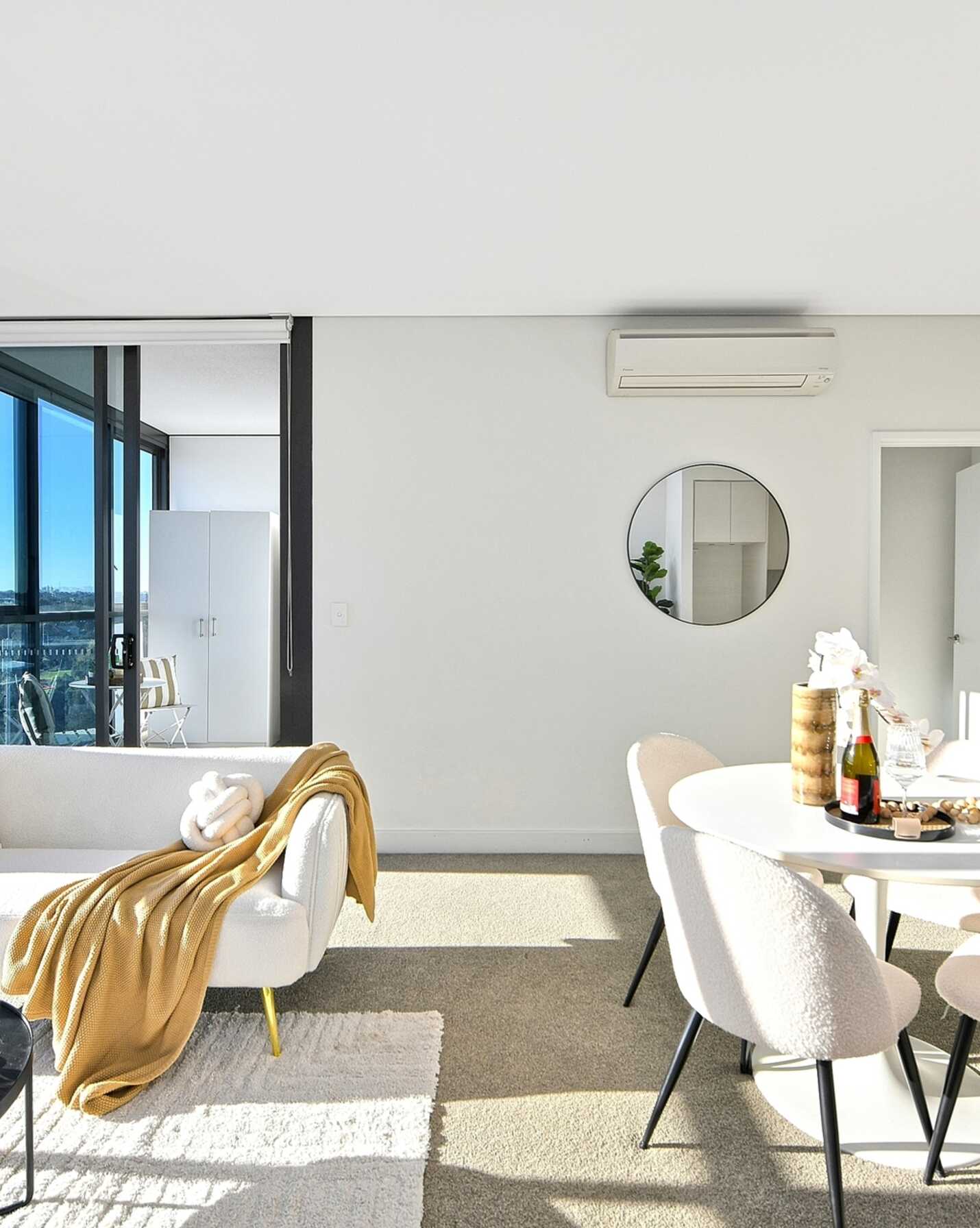 1010/7 Magdalene Terrace Wolli Creek, Creek - Image 1