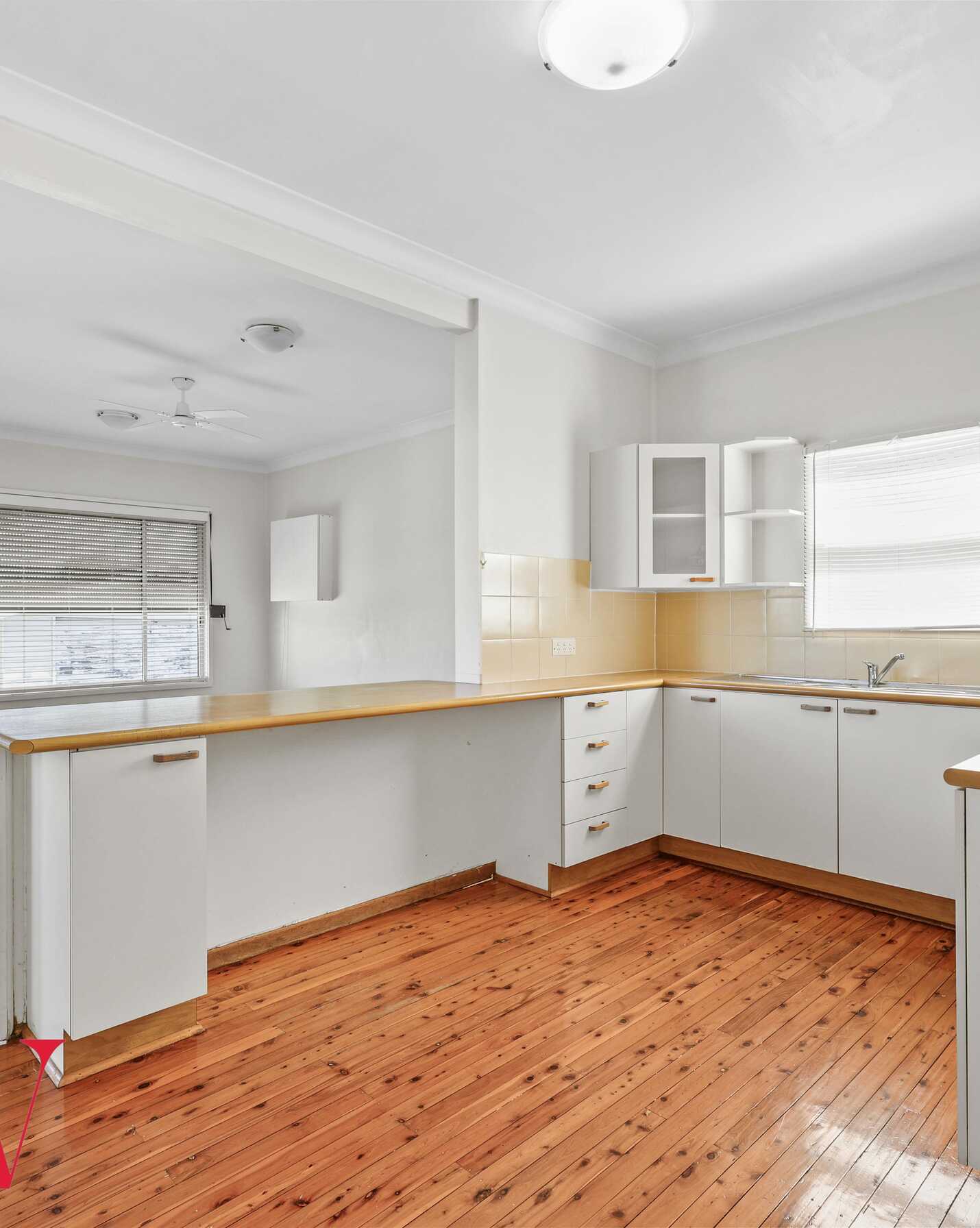 30 Darwin Road Campbelltown, Campbelltown - Thumbnail 3