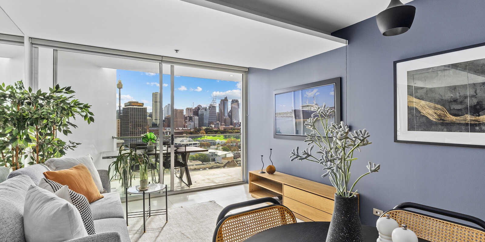 1110/227 Victoria Street Potts Point