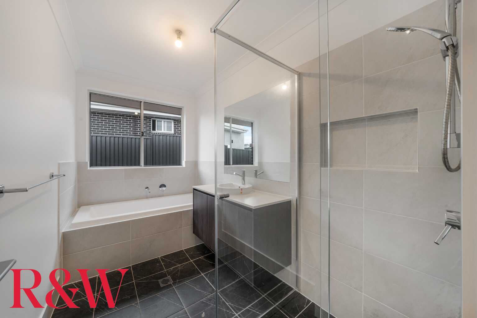 46 Bryant Avenue Claymore 46 Bryant Avenue Claymore
