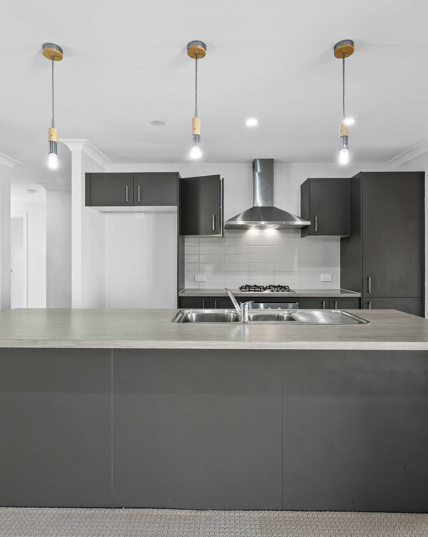 42 AMBROSE STREET Oran Park, Park - Thumbnail 2