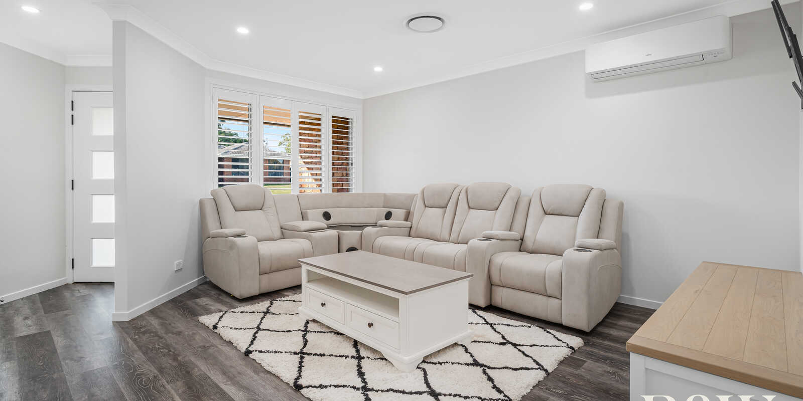 57 Kunipipi Street St Clair