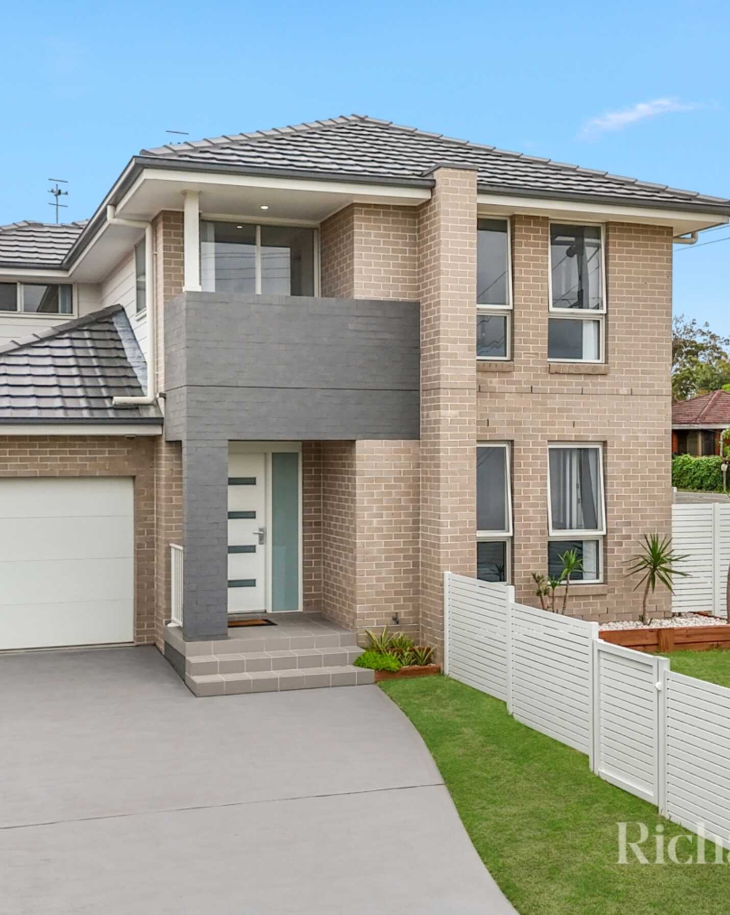 1/139 Barrenjoey Road Ettalong Beach, Beach - Image 1
