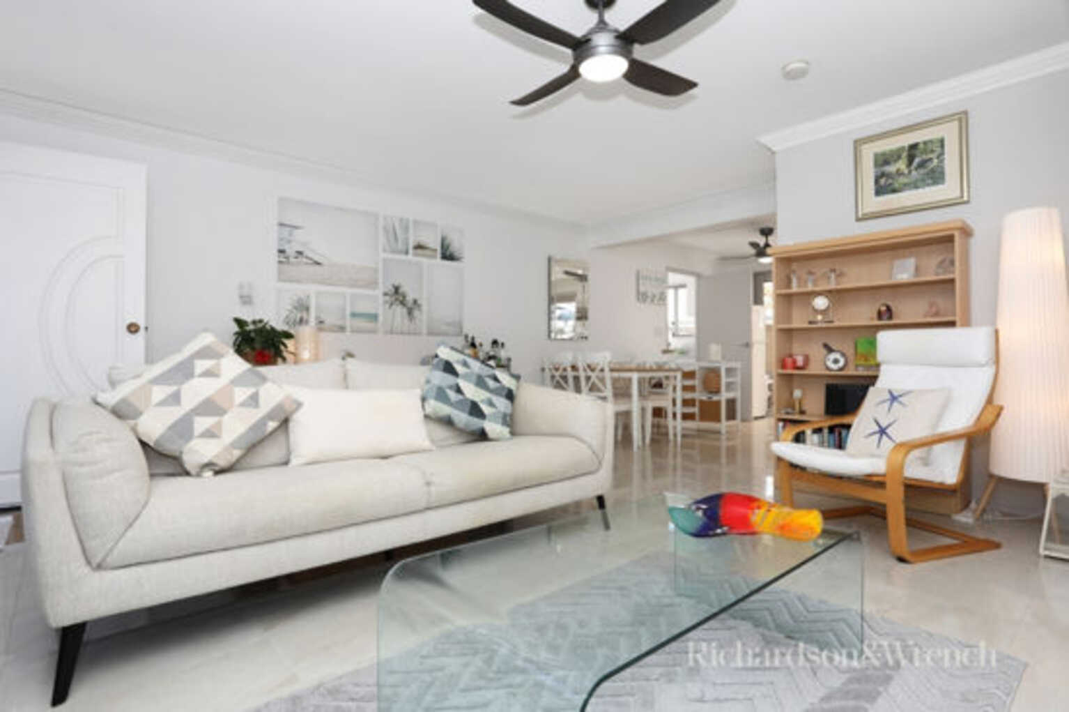 2/5 Winston Drive Bongaree 2/5 Winston Drive Bongaree