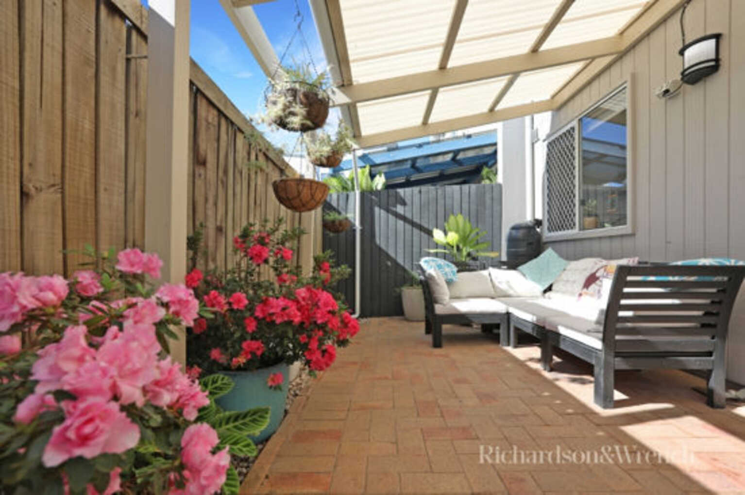 2/5 Winston Drive Bongaree 2/5 Winston Drive Bongaree
