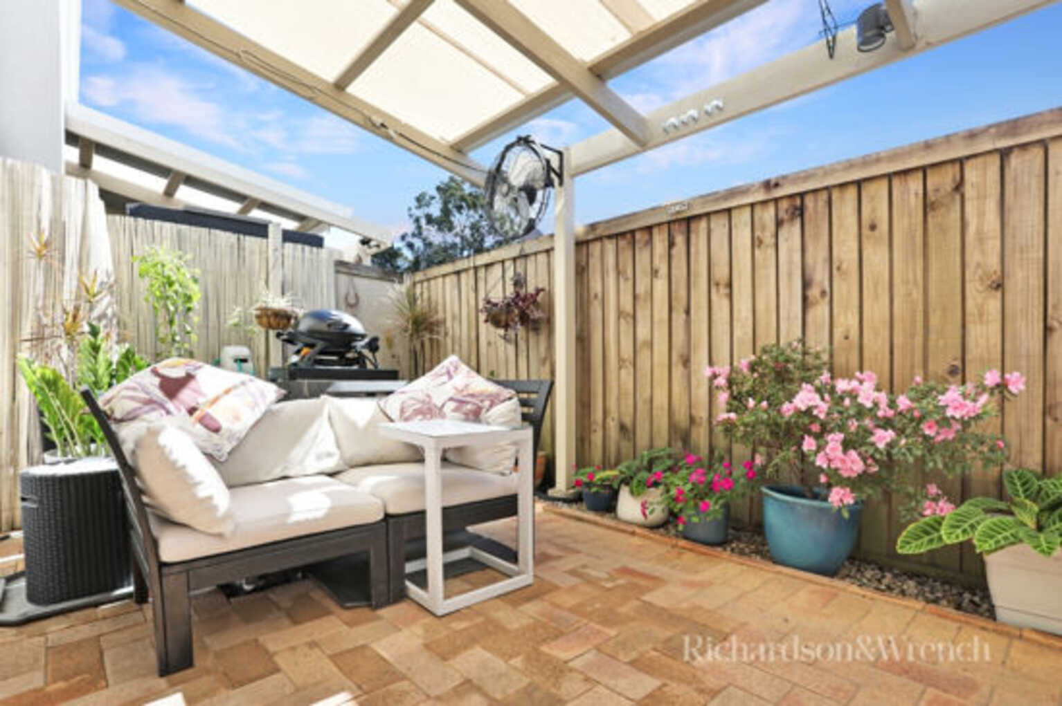 2/5 Winston Drive Bongaree 2/5 Winston Drive Bongaree