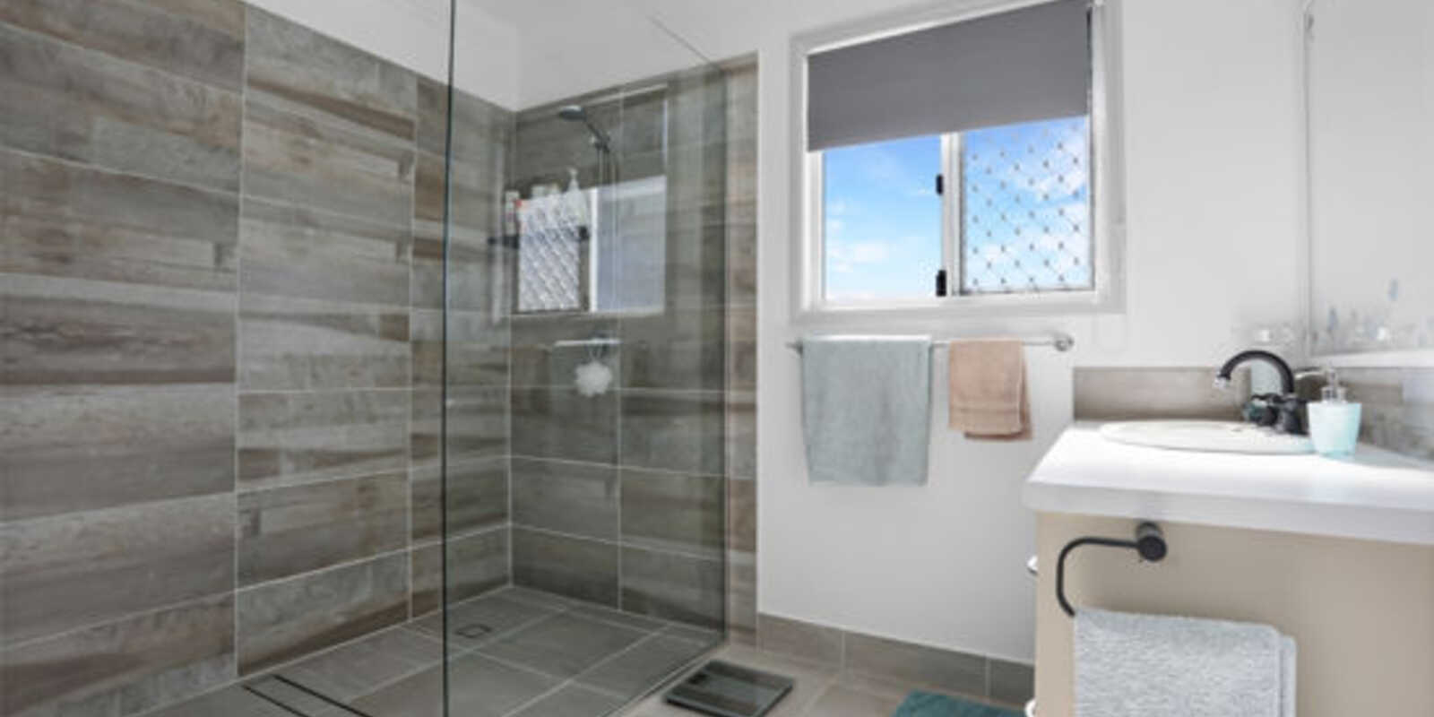 2/5 Winston Drive Bongaree 2/5 Winston Drive Bongaree
