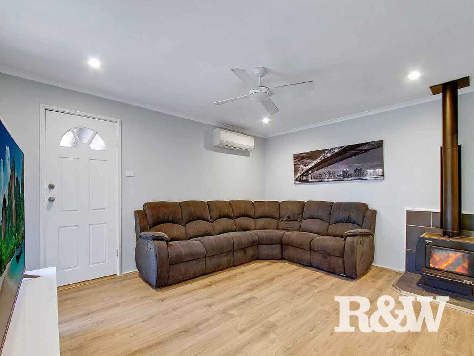 37 Shakespeare Drive St Clair