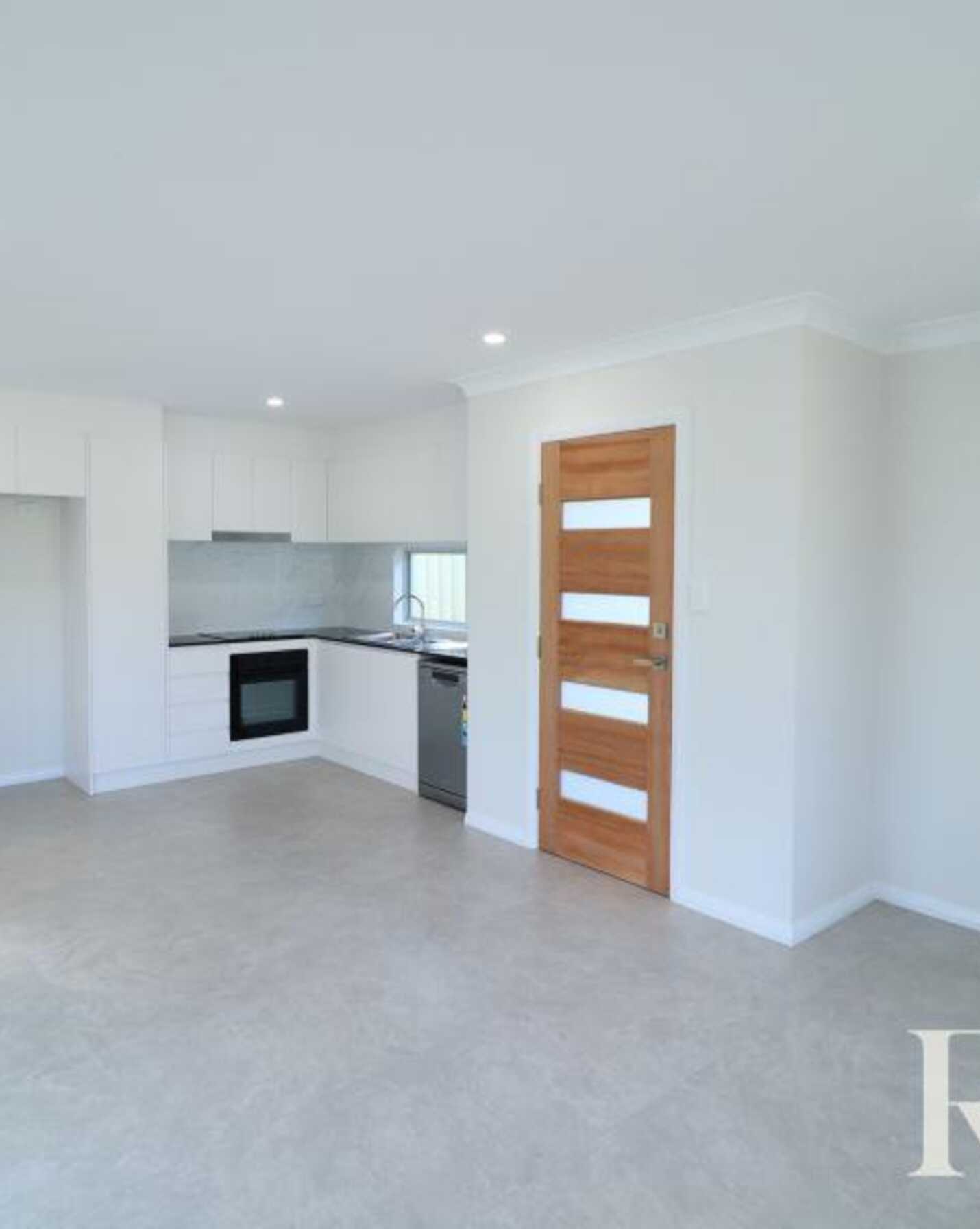 8A Nightmist Grove St Clair, Clair - Thumbnail 2