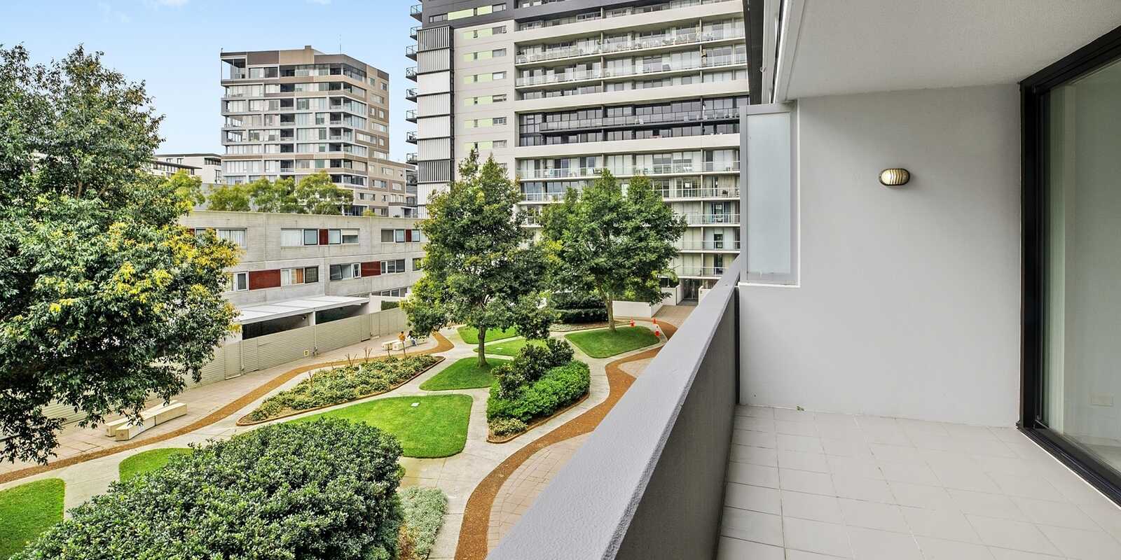3/4 Hutchinson Walk Zetland