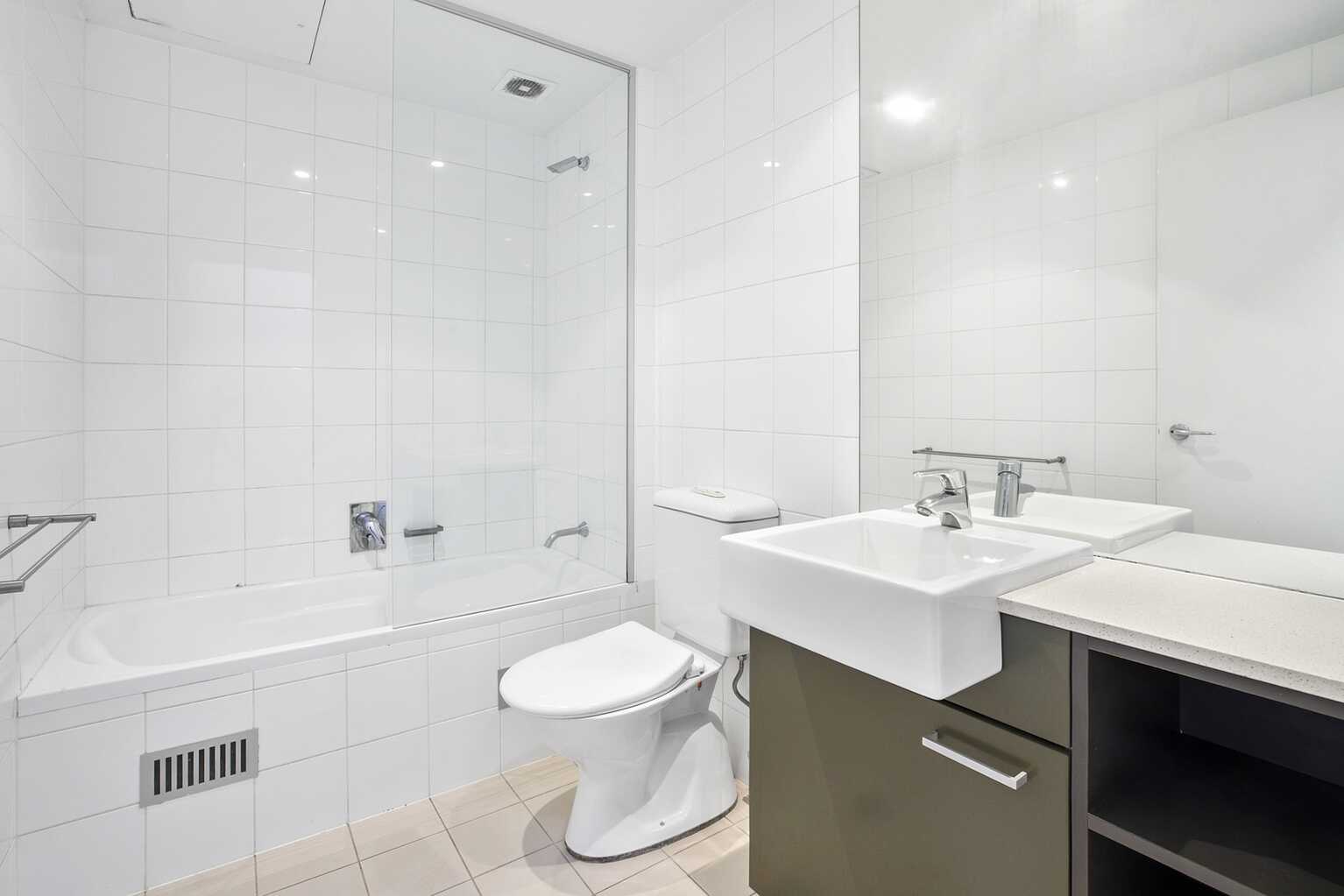 3/4 Hutchinson Walk Zetland