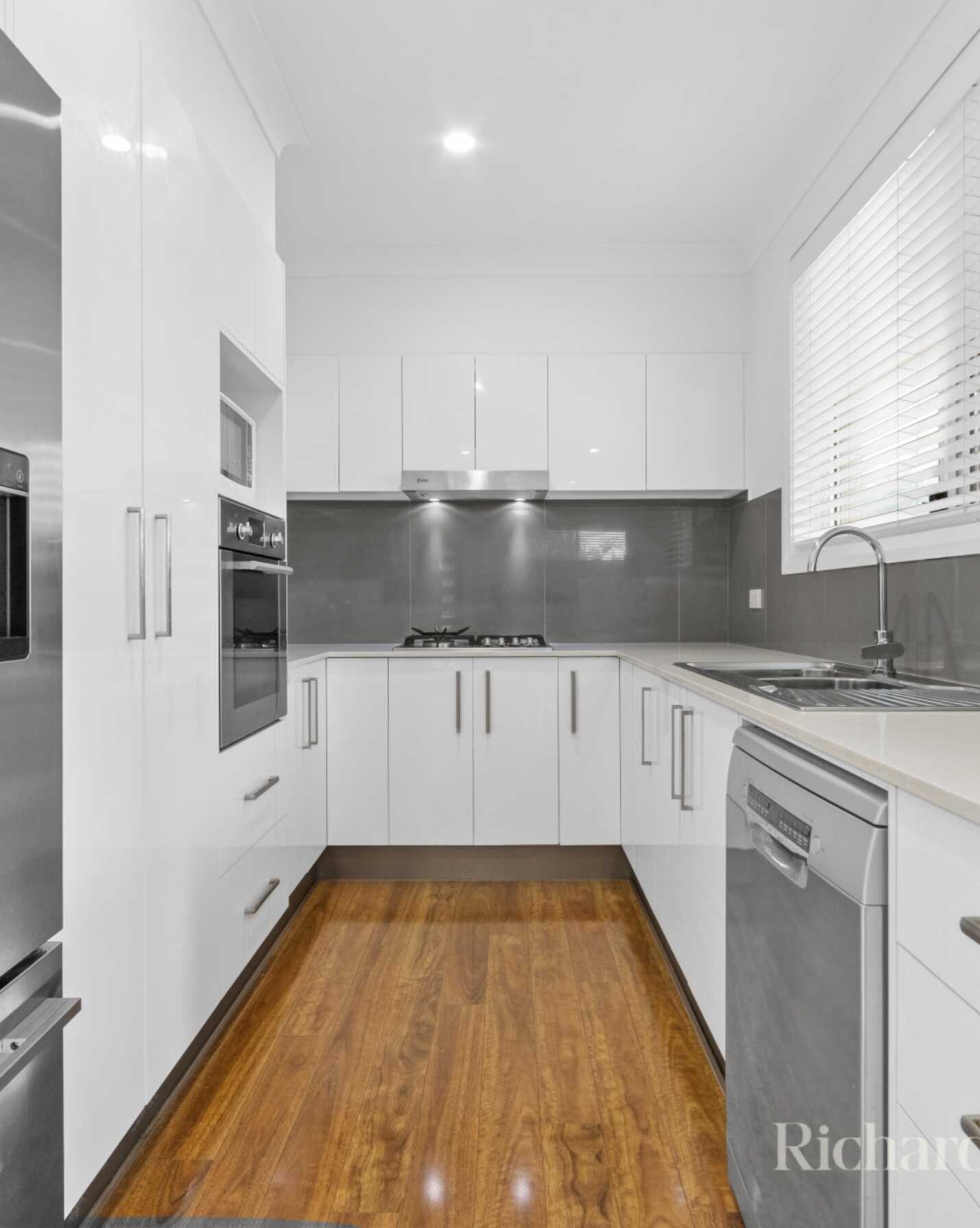 1/8 Osborne Avenue Umina Beach, Beach - Thumbnail 3