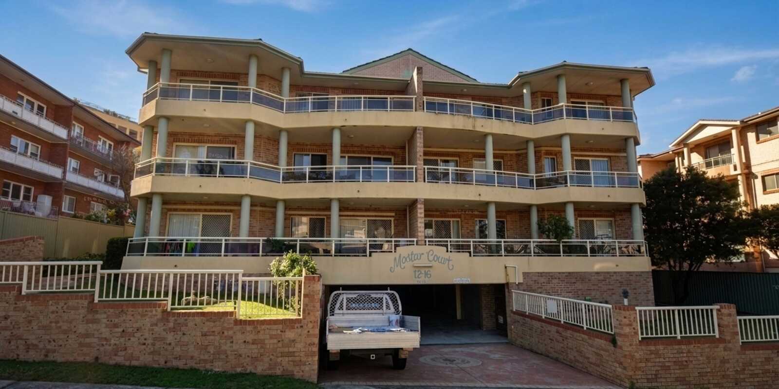 13A/12-16 West St Hurstville