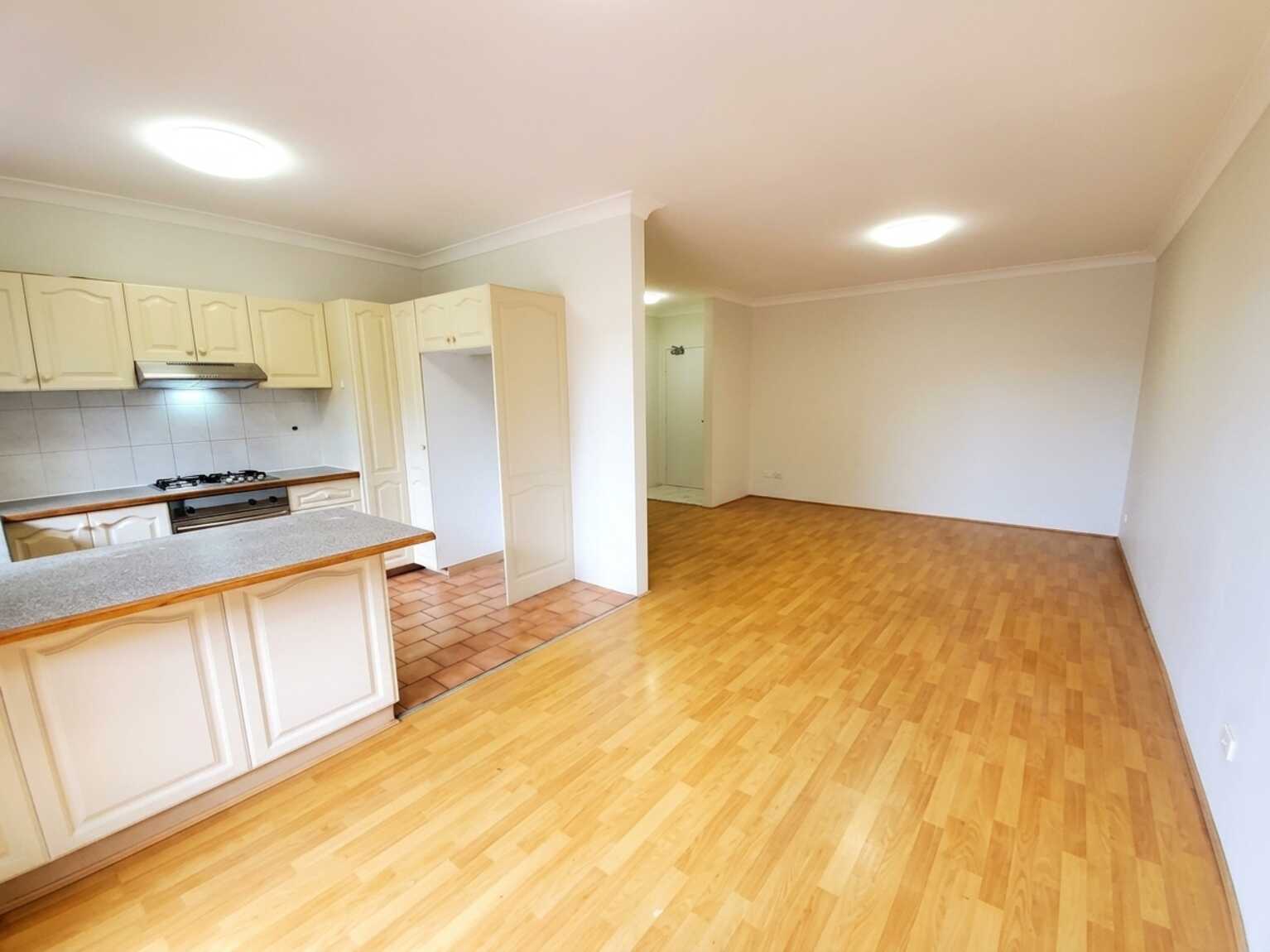 13A/12-16 West St Hurstville